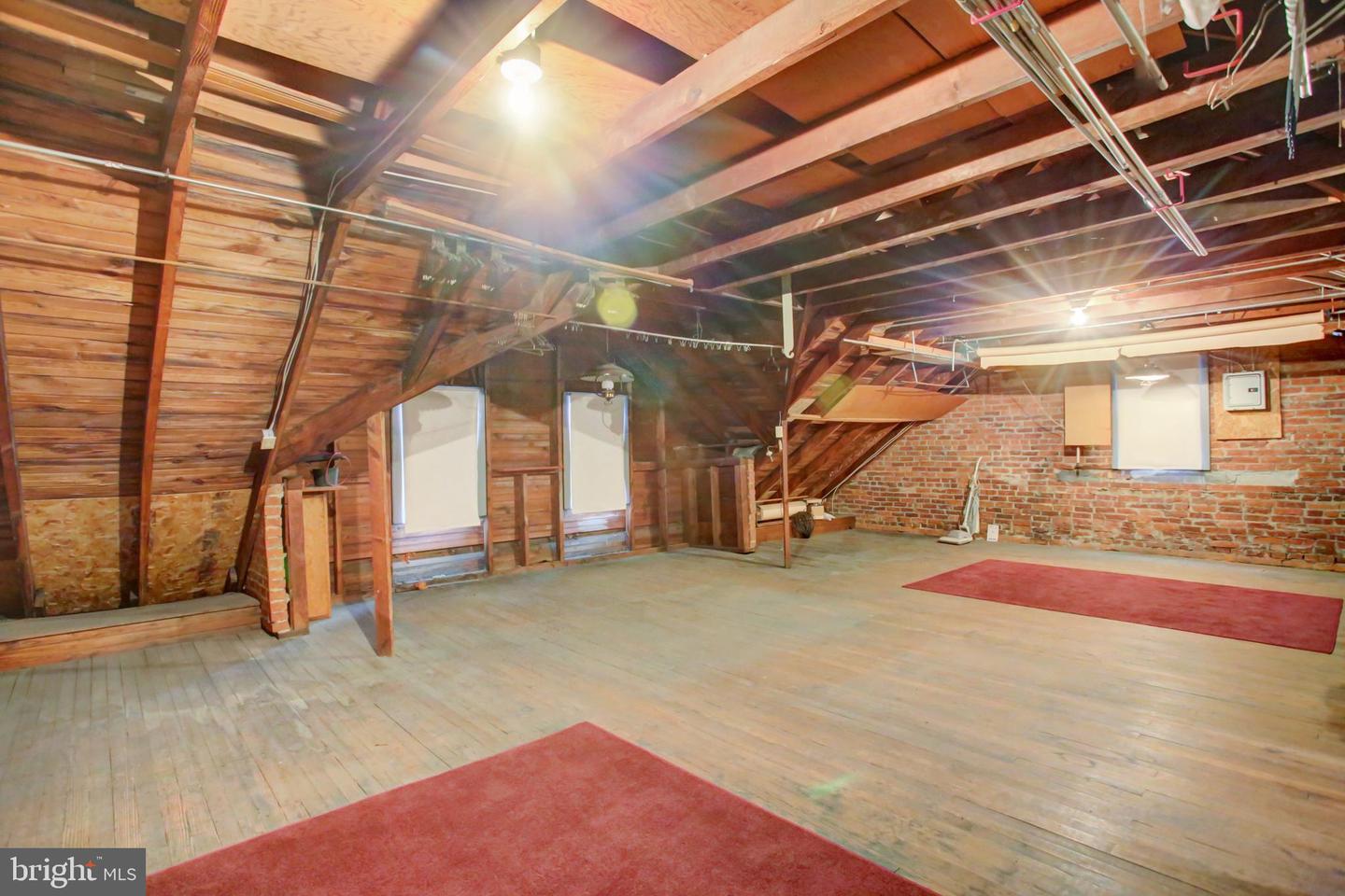 144 W Main Street, Waynesboro, Pennsylvania, 17268, United States, 7 Bedrooms Bedrooms, ,4 BathroomsBathrooms,Residential,For Sale,144 W Main Street,1662574
