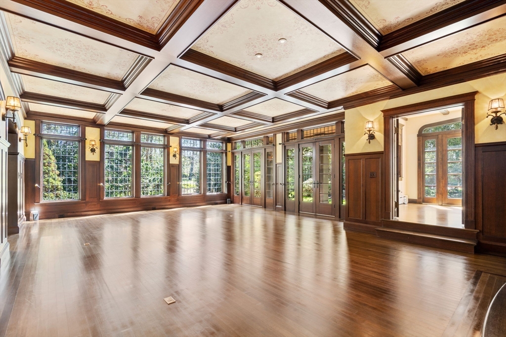 Wellesley, Massachusetts, 02482, United States, 9 Bedrooms Bedrooms, ,10 BathroomsBathrooms,Residential,For Sale,1804241