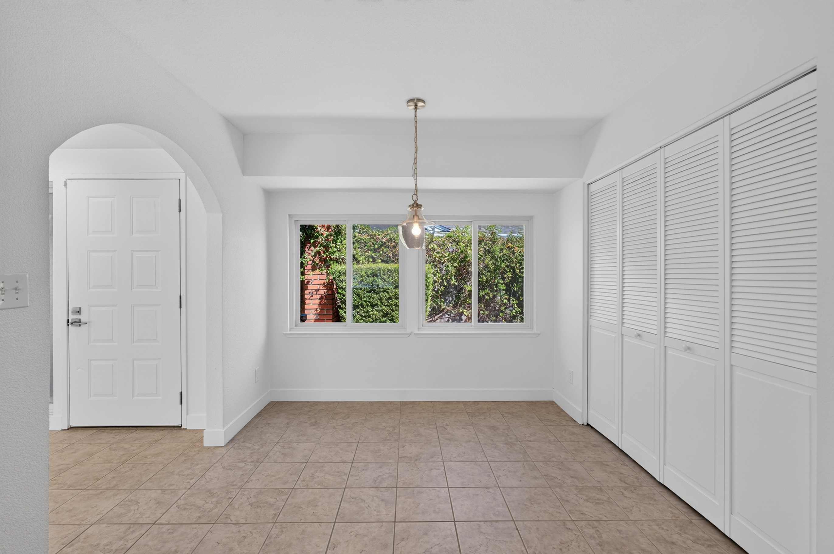  8048 Cardale Way, Sacramento, CA 95829 - 物件實景