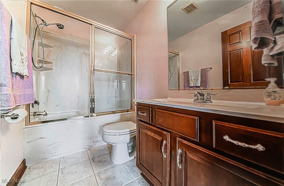 Valley City, Ohio, 44280, United States, 4 Bedrooms Bedrooms, ,5 BathroomsBathrooms,Residential,For Sale,1836781