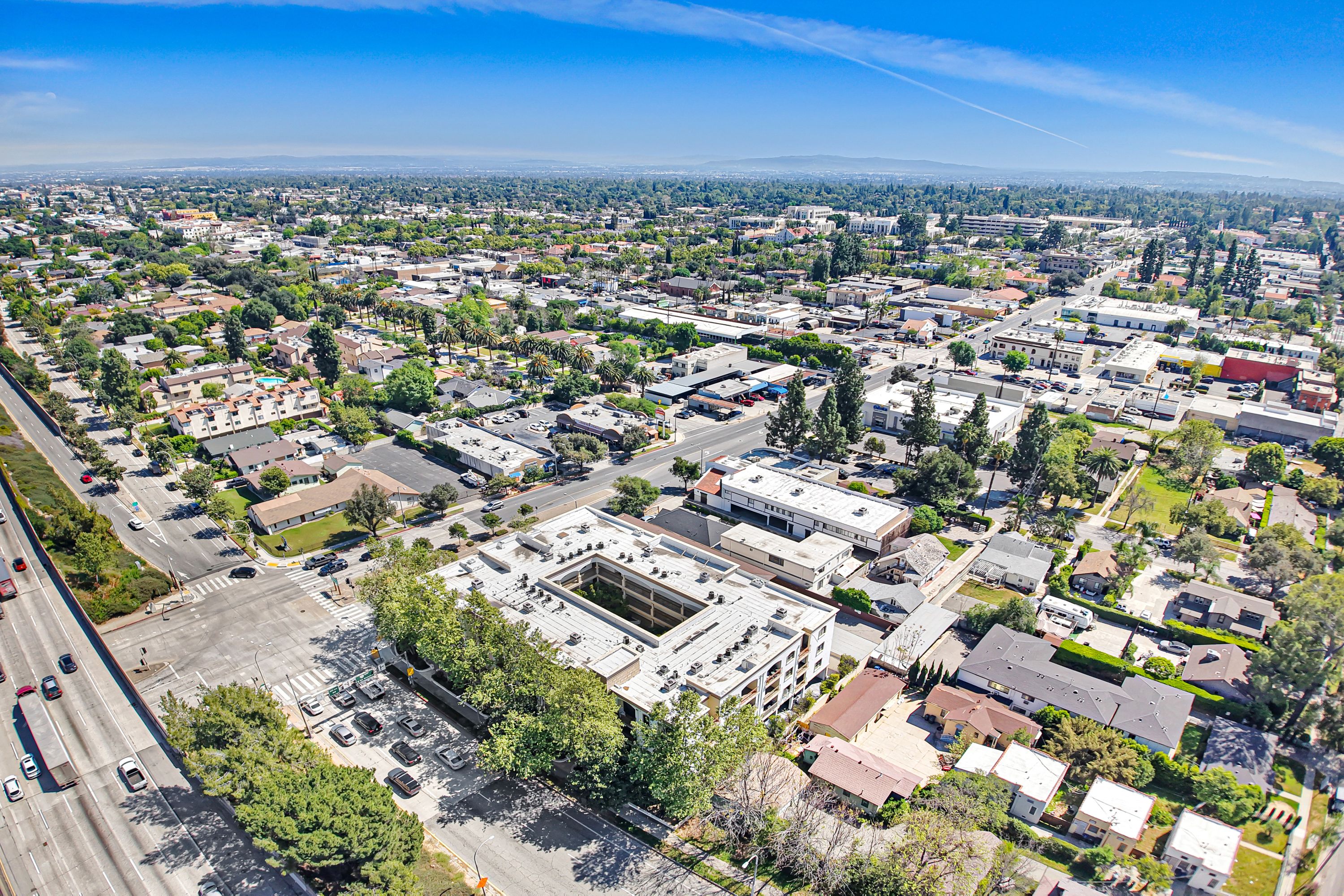  Luxury Mediterranean Condo in Pasadena - 物件實景
