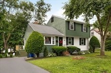 Stoughton, Massachusetts, 02072, United States, 5 Bedrooms Bedrooms, ,2 BathroomsBathrooms,Residential,For Sale,1989106