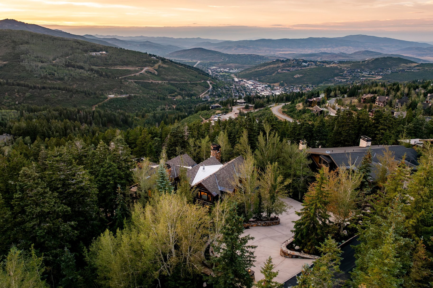  Mountain Transitional Legacy Ski Home in Gated Upper Deer Valley Community - 物件實景