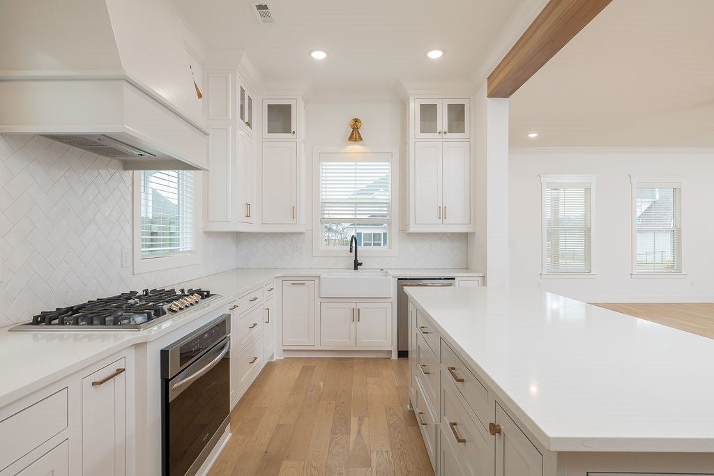 Springdale, Arkansas, 72762, United States, 3 Bedrooms Bedrooms, ,3 BathroomsBathrooms,Residential,For Sale,2001848