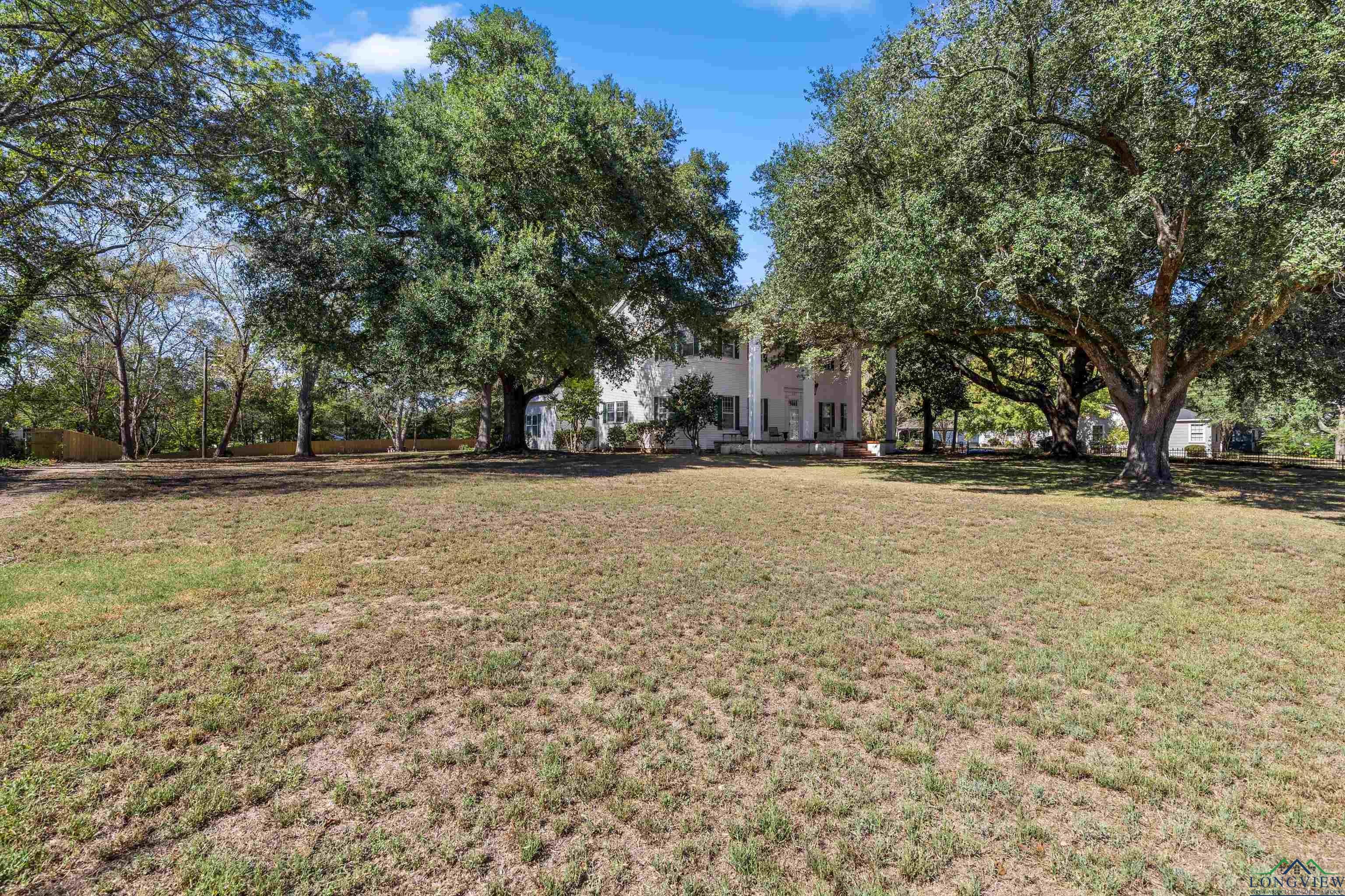 Jefferson, Texas, 75657, United States, 5 Bedrooms Bedrooms, ,5 BathroomsBathrooms,Residential,For Sale,1978271