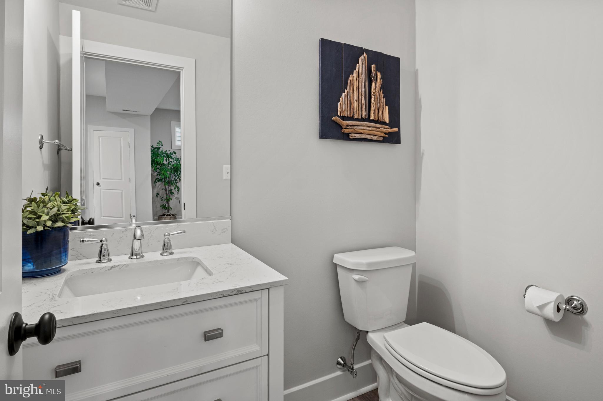 Edgewater, Maryland, 21037, United States, 5 Bedrooms Bedrooms, ,3 BathroomsBathrooms,Residential,For Sale,1895020