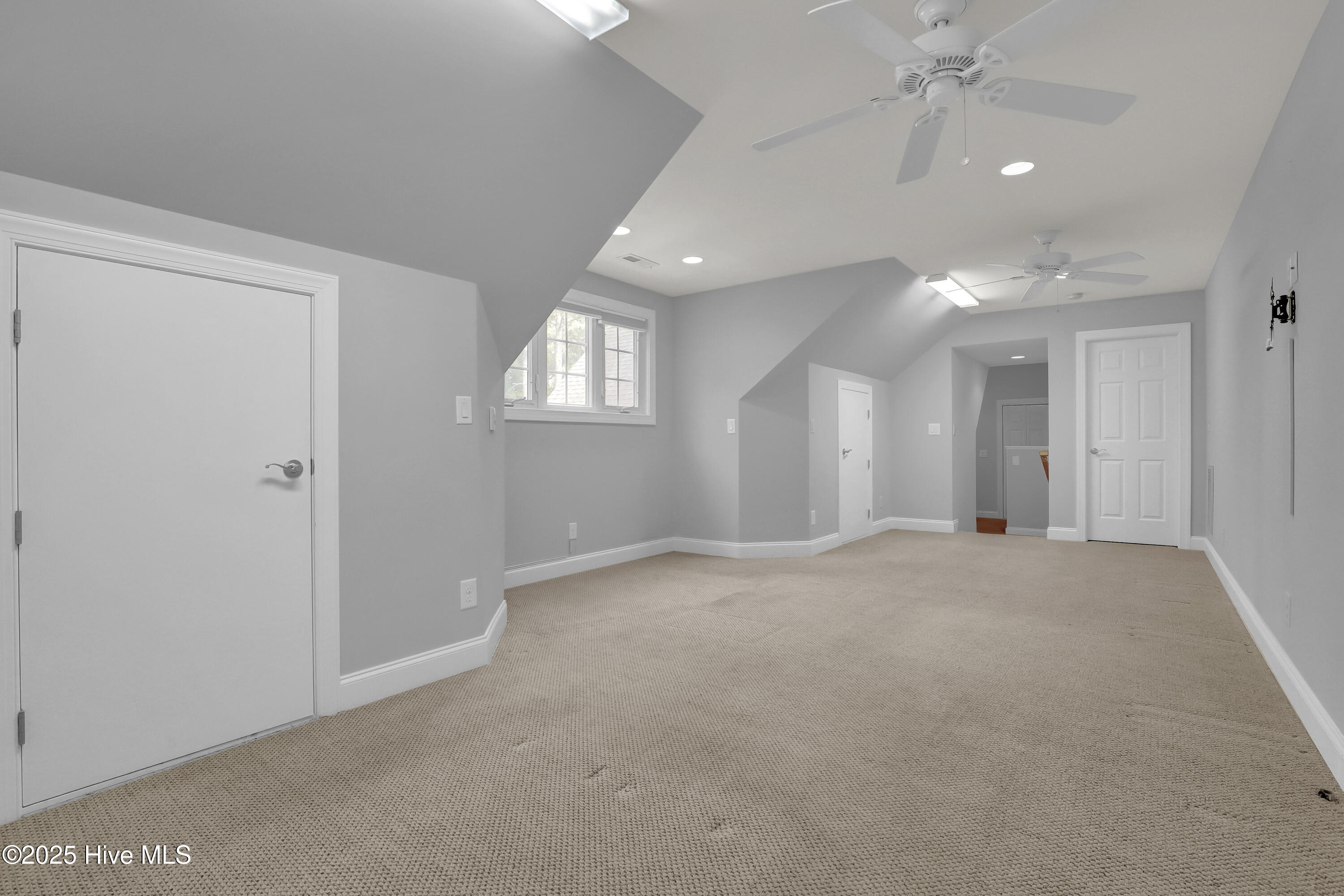 Hampstead, North Carolina, 28443, United States, 3 Bedrooms Bedrooms, ,4 BathroomsBathrooms,Residential,For Sale,1847066
