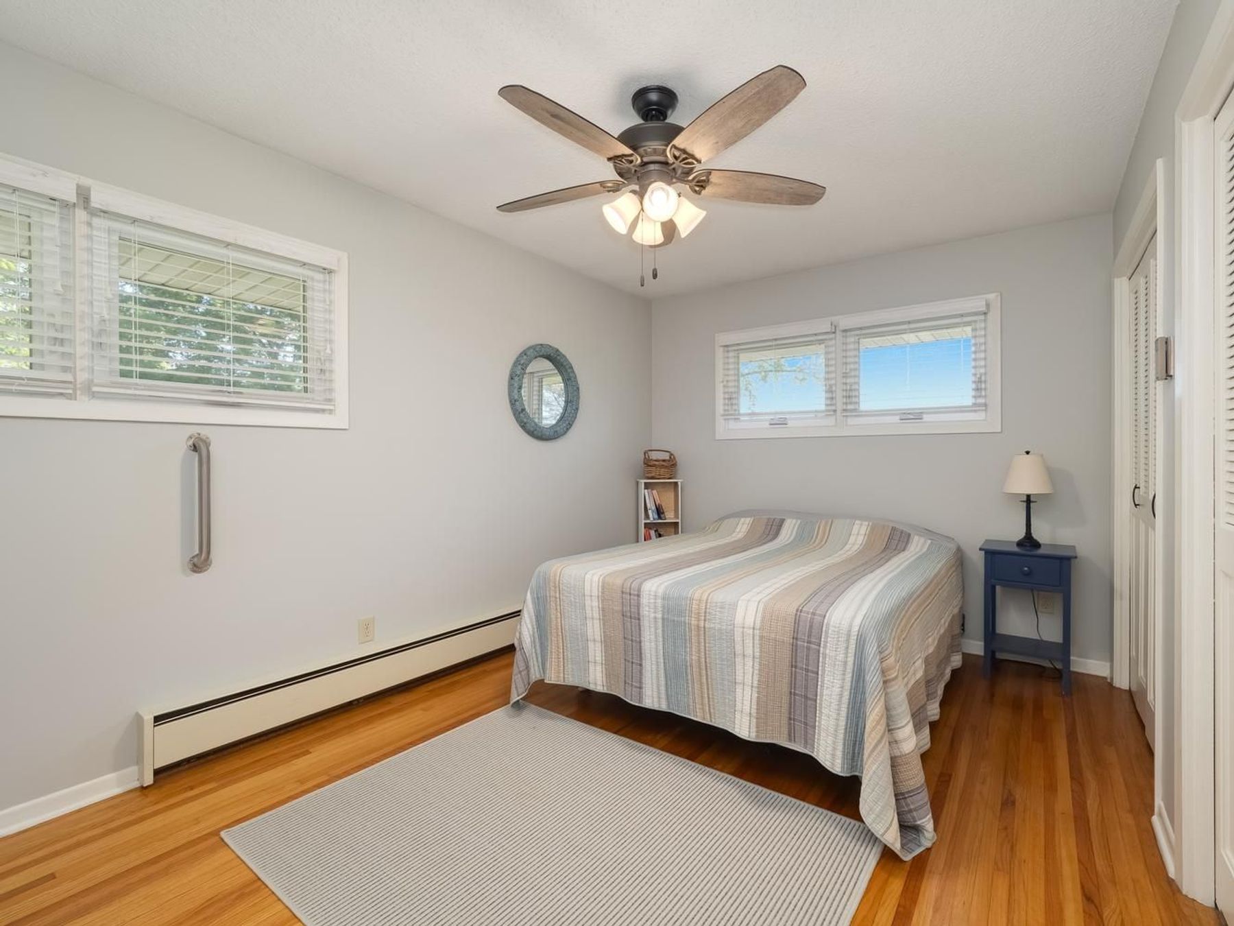  Beautifully Maintained Living with Maple Lake Views - 物件實景