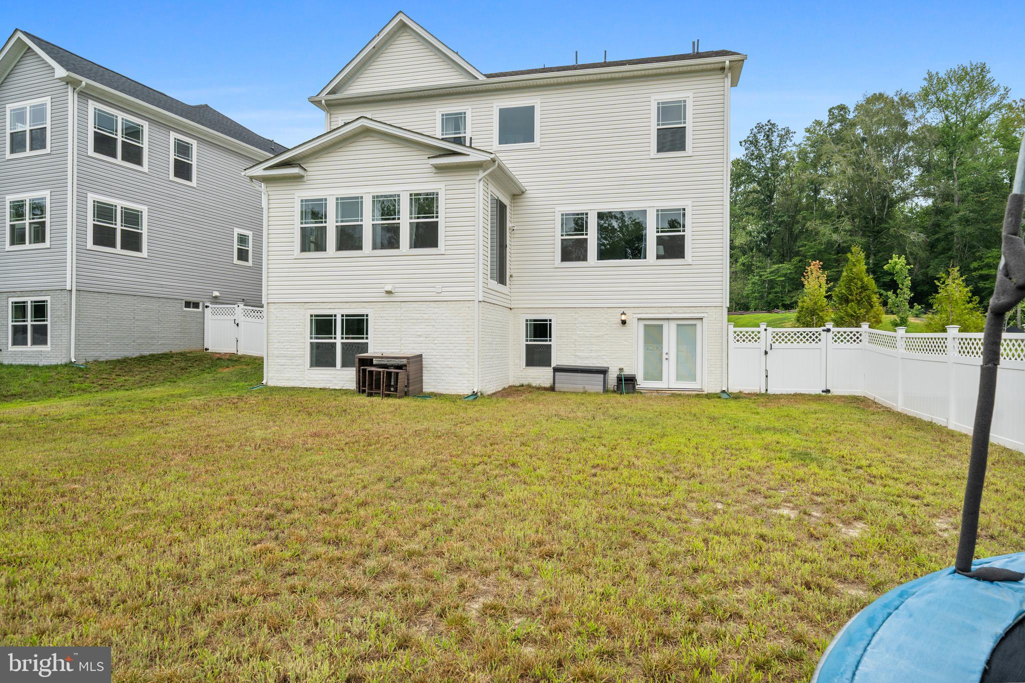 White Plains, Maryland, 20695, United States, 5 Bedrooms Bedrooms, ,5 BathroomsBathrooms,Residential,For Sale,1921773