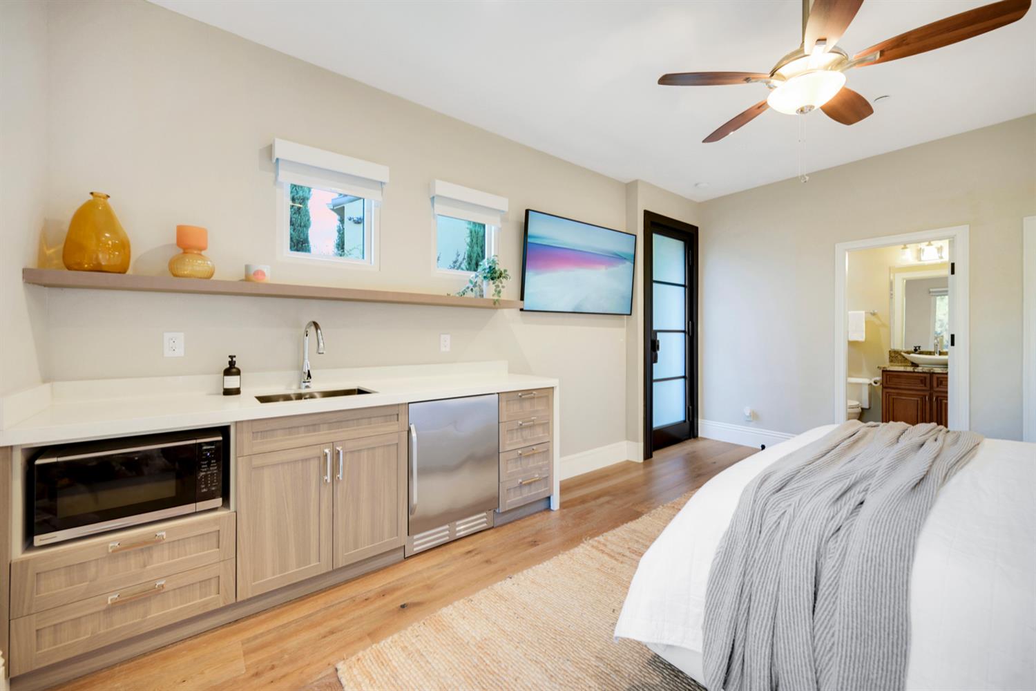 Loomis, California, 95650, United States, 6 Bedrooms Bedrooms, ,6 BathroomsBathrooms,Residential,For Sale,1908935