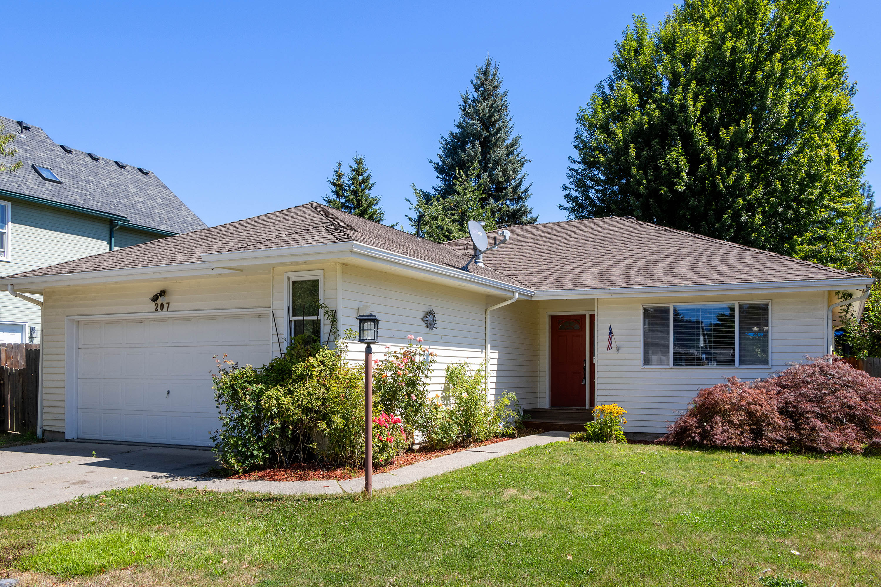 Sandpoint, Idaho, 83864, United States, 3 Bedrooms Bedrooms, ,2 BathroomsBathrooms,Residential,For Sale,2005363