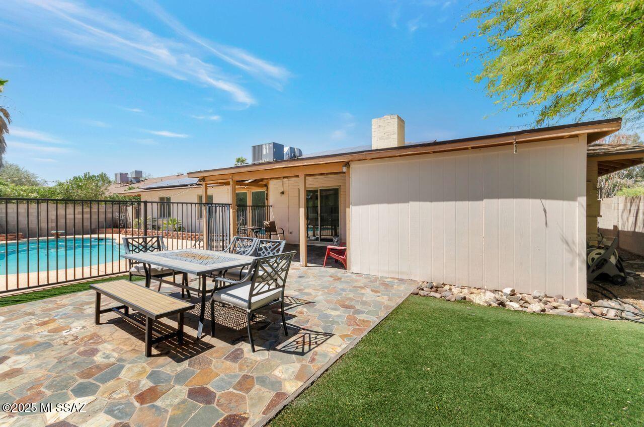 Tucson, Arizona, 85715, United States, 4 Bedrooms Bedrooms, ,2 BathroomsBathrooms,Residential,For Sale,1955495