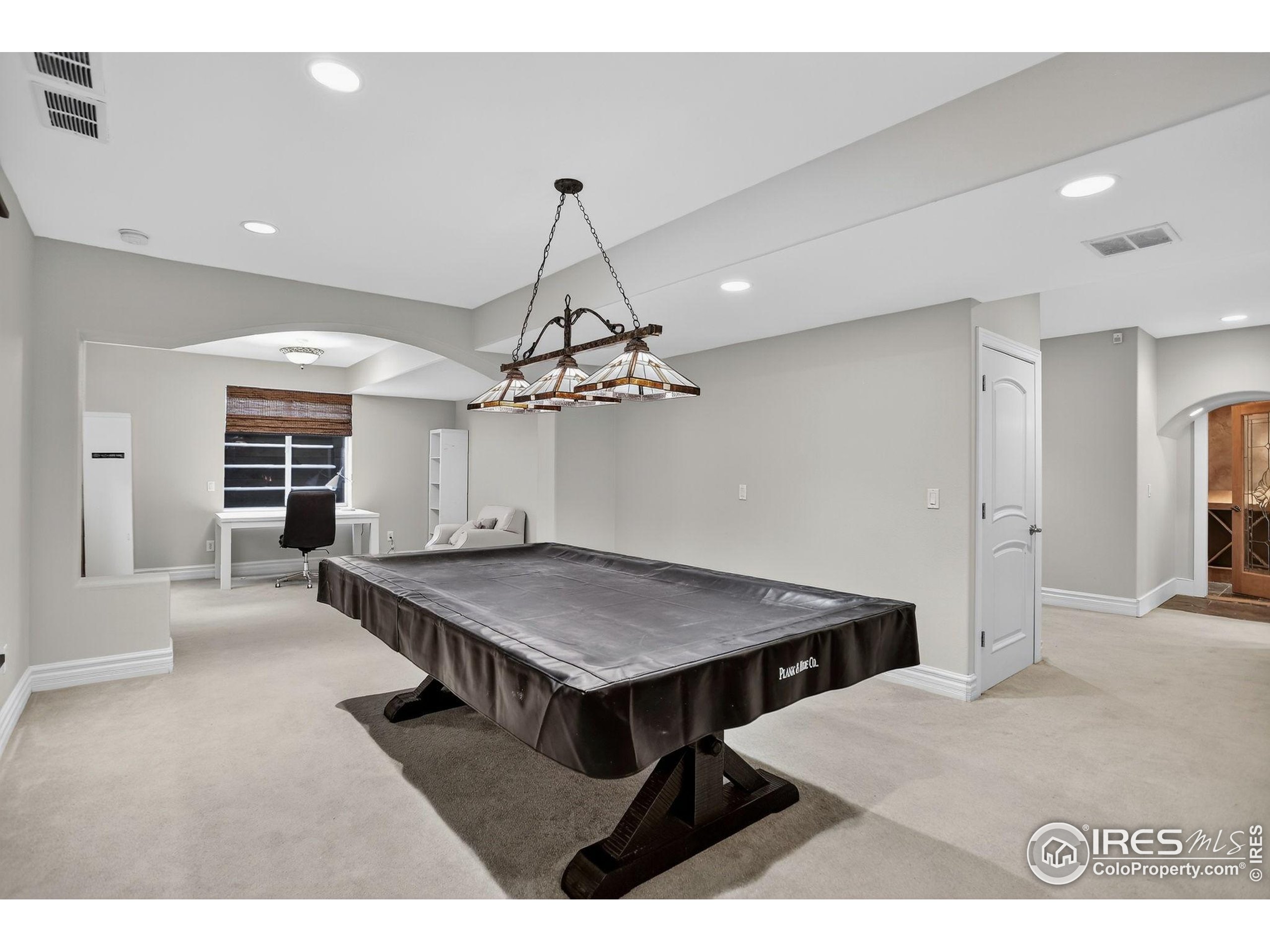Longmont, Colorado, 80504, United States, 6 Bedrooms Bedrooms, ,2 BathroomsBathrooms,Residential,For Sale,1838026