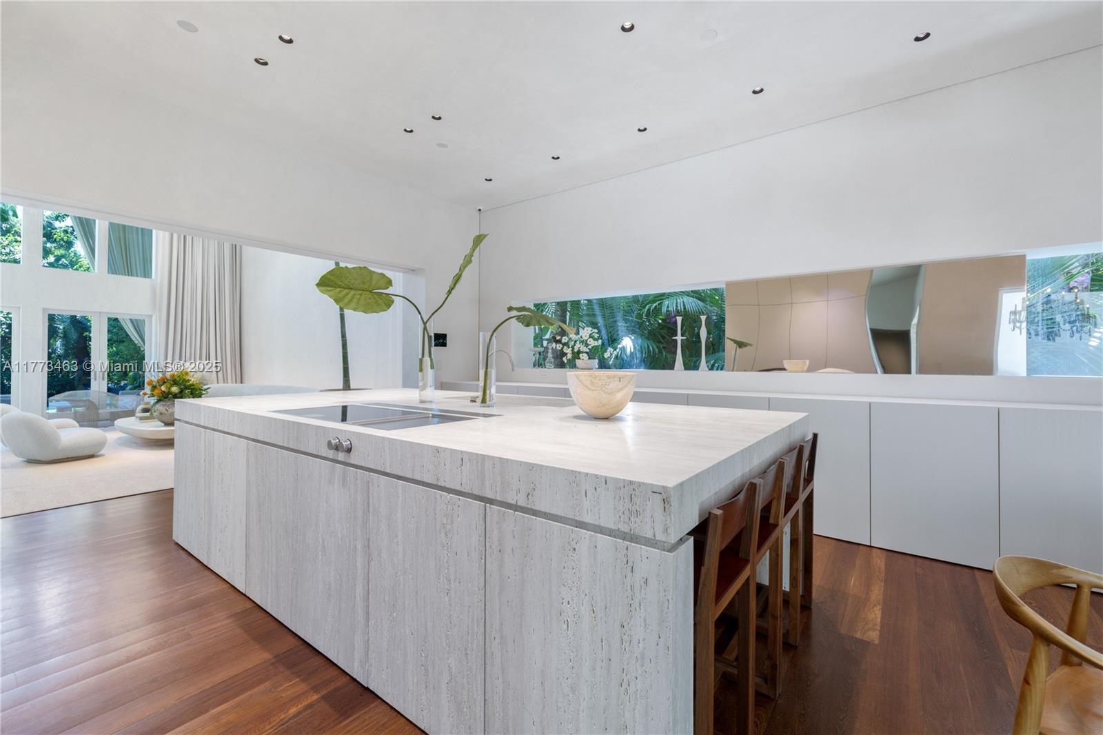Miami Beach, Florida, 33140, United States, 6 Bedrooms Bedrooms, ,7 BathroomsBathrooms,Residential,For Sale,1759763