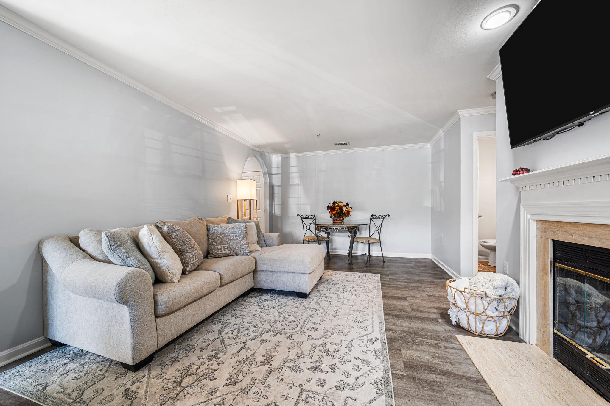  802 Amber Tree Court, Gaithersburg, MD, 20878 - 物件實景