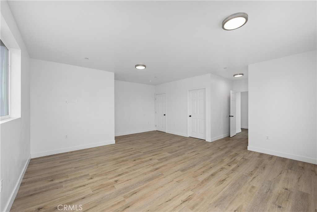 Los Angeles, California, 90011, United States, ,Residential,For Sale,1991089