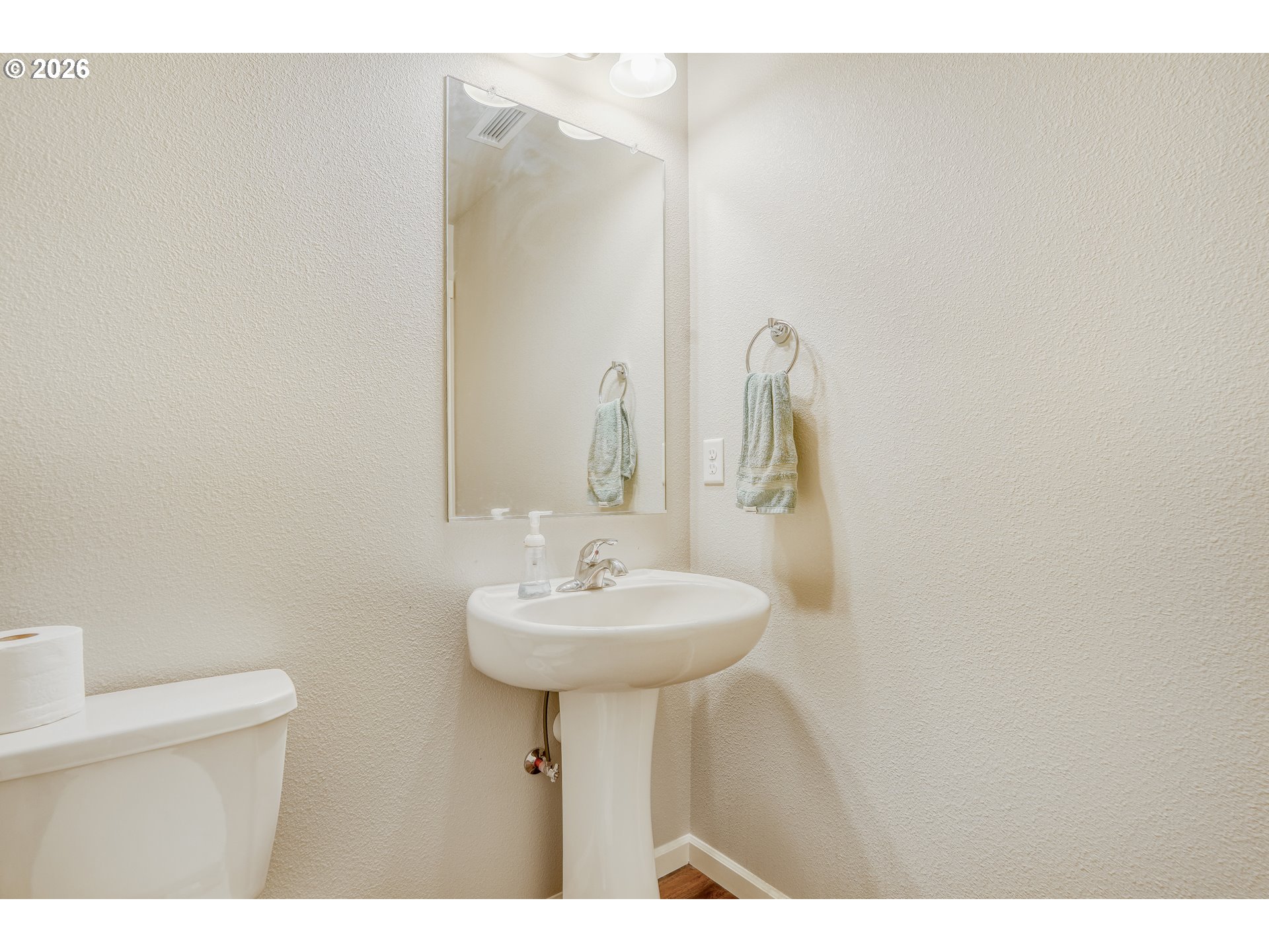 Vancouver, Washington, 98682, United States, 4 Bedrooms Bedrooms, ,2 BathroomsBathrooms,Residential,For Sale,2035283