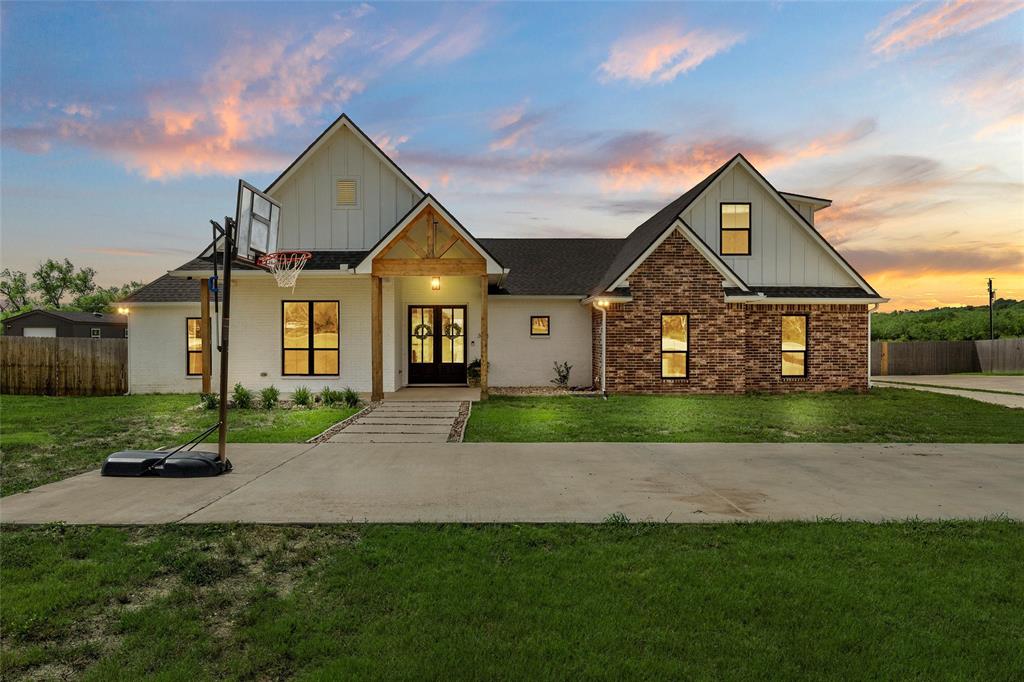 Moody, Texas, 76557, United States, 5 Bedrooms Bedrooms, ,4 BathroomsBathrooms,Residential,For Sale,1847526