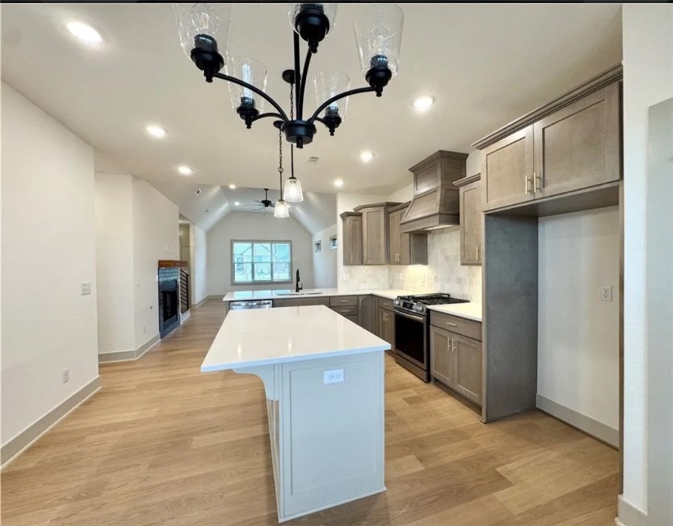 Bentonville, Arkansas, 72713, United States, 4 Bedrooms Bedrooms, ,3 BathroomsBathrooms,Residential,For Sale,1966275