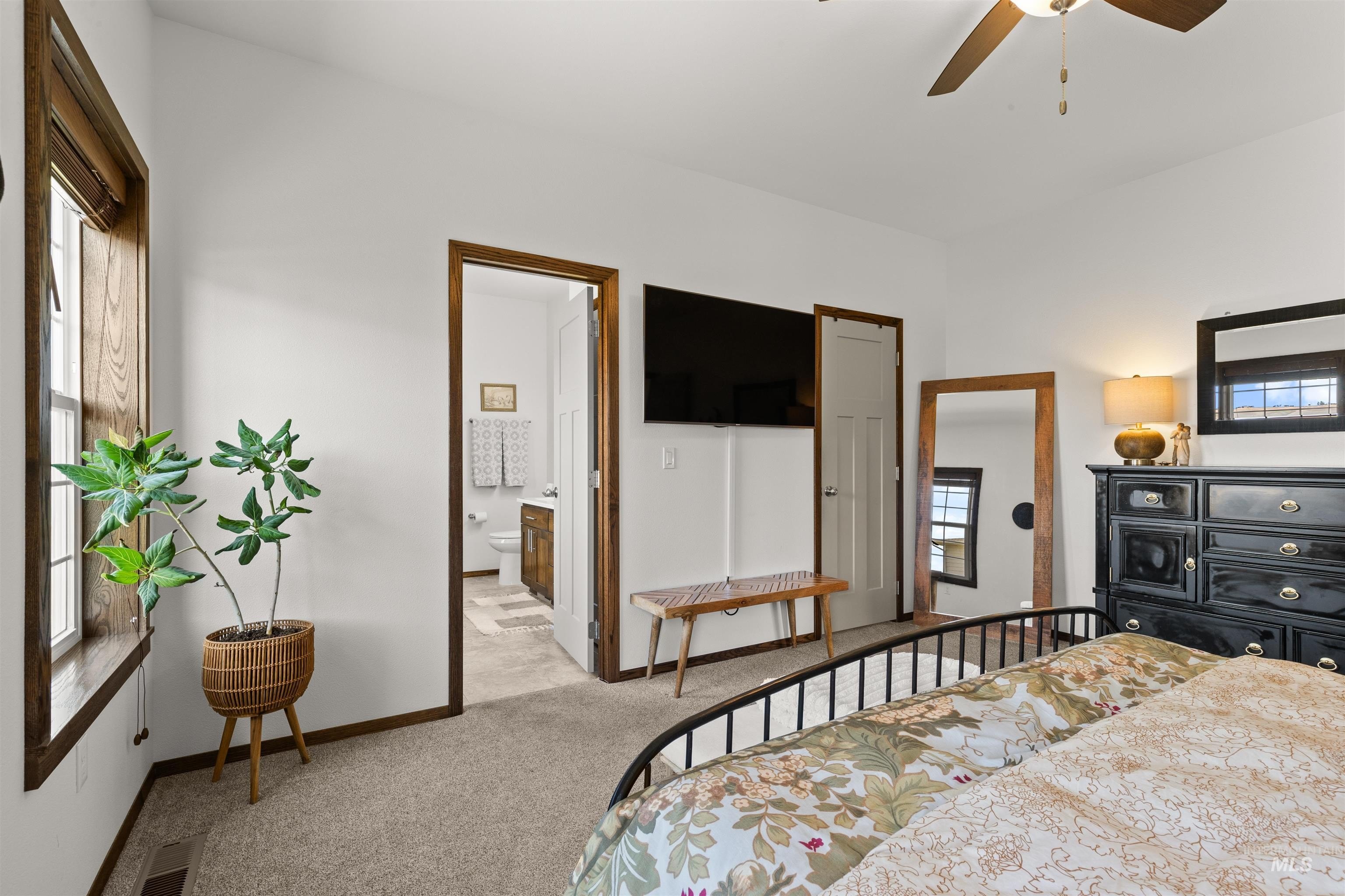 Clarkston, Washington, 99403, United States, 4 Bedrooms Bedrooms, ,3 BathroomsBathrooms,Residential,For Sale,1976590