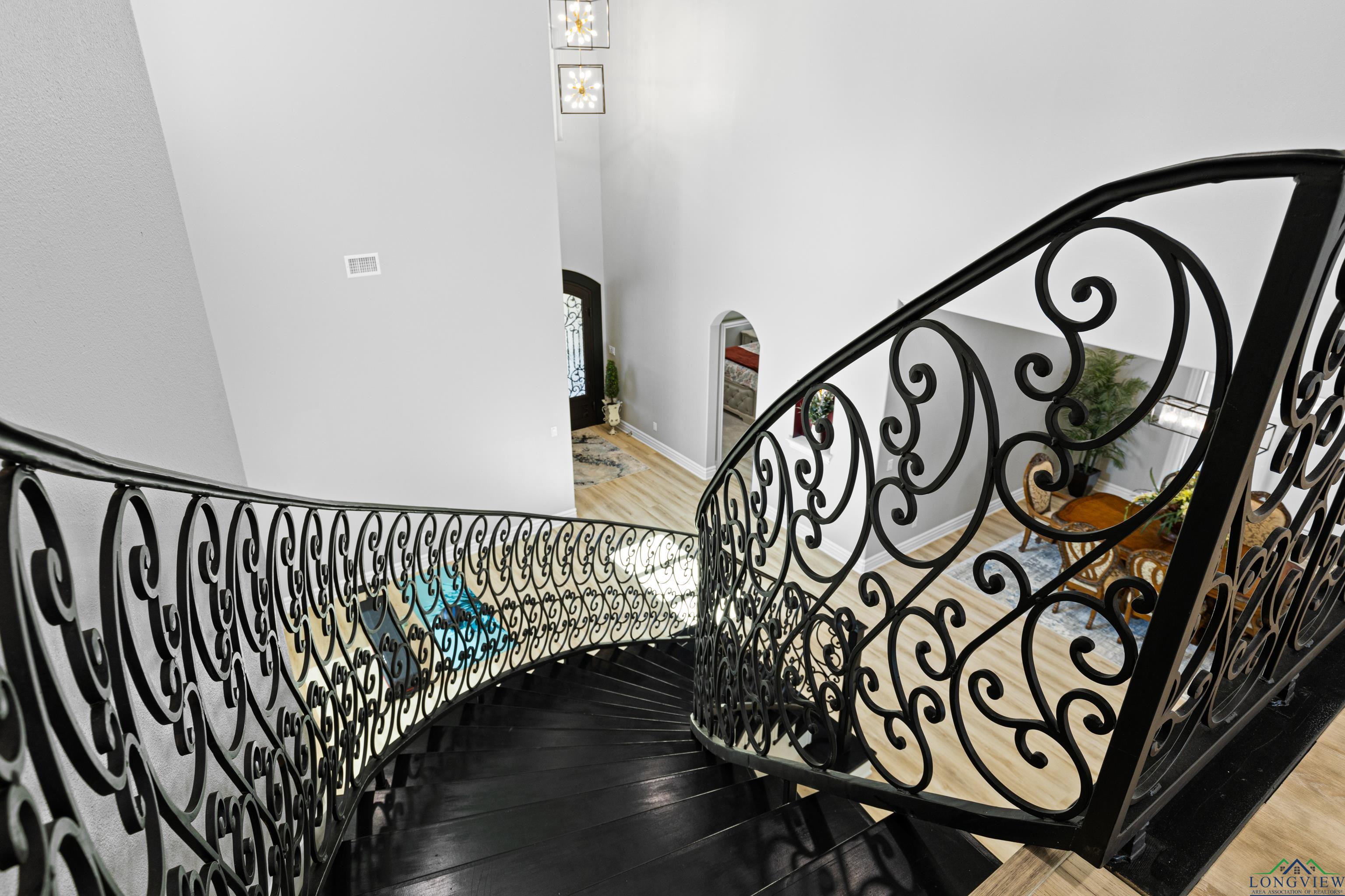 Tatum, Texas, 75691, United States, 6 Bedrooms Bedrooms, ,5 BathroomsBathrooms,Residential,For Sale,1967994