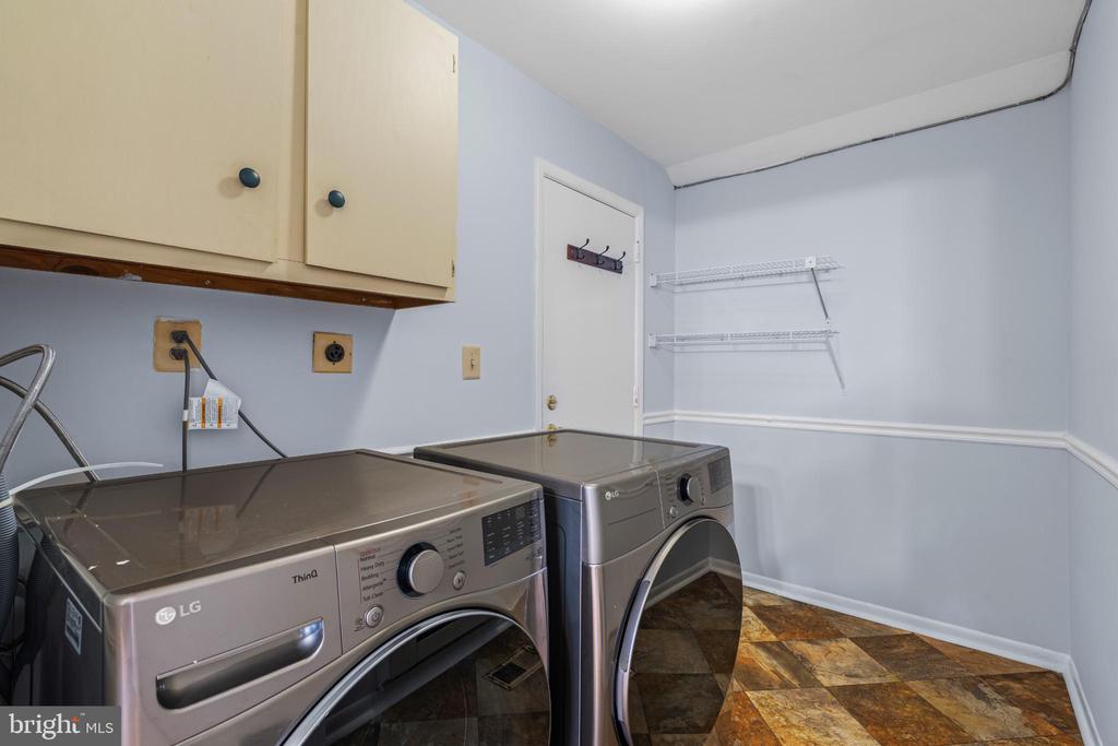 Plainsboro, New Jersey, 08536, United States, 3 Bedrooms Bedrooms, ,3 BathroomsBathrooms,Residential,For Sale,1900565