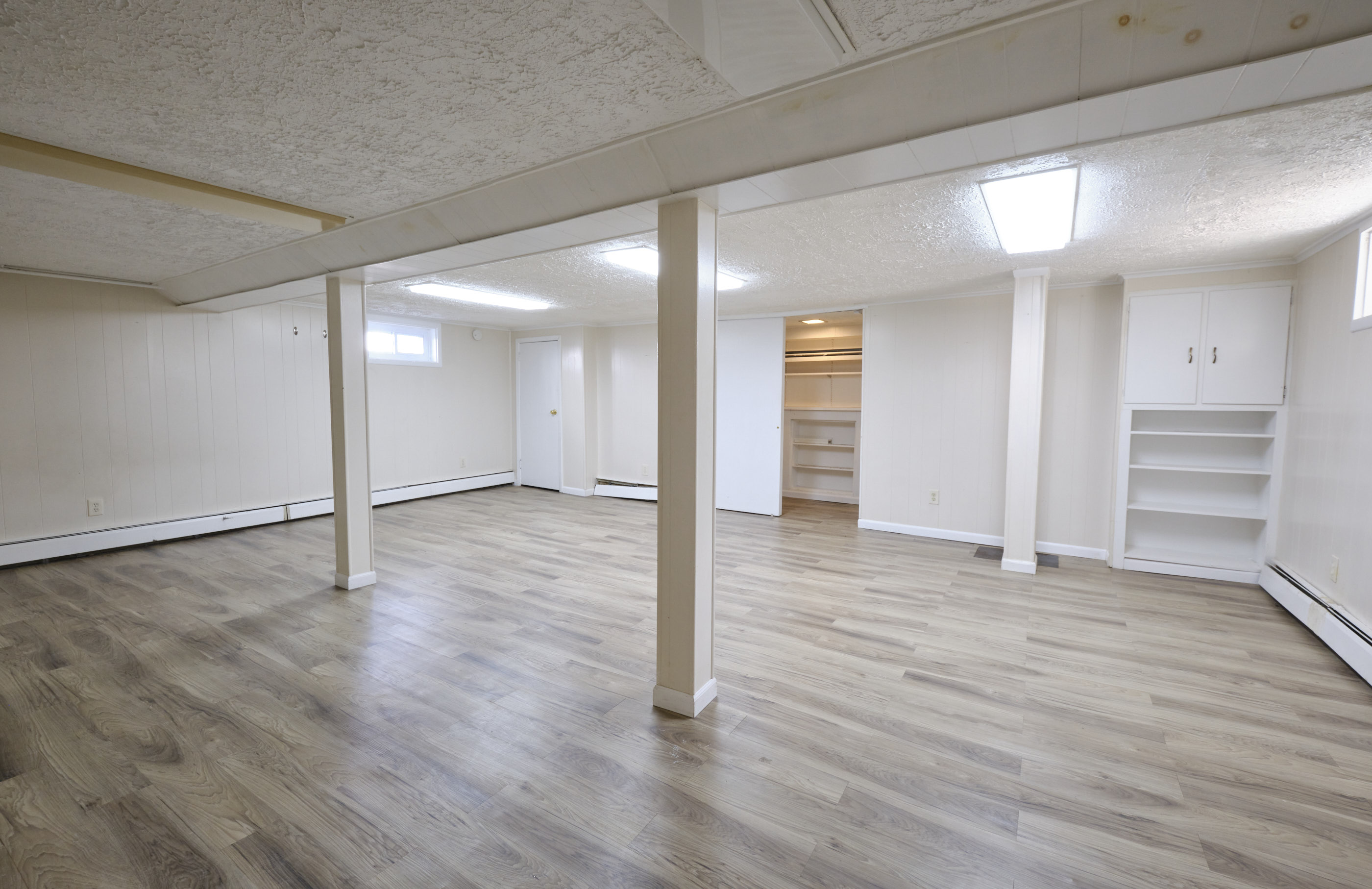 Elmont, New York, 11003, United States, 5 Bedrooms Bedrooms, ,2 BathroomsBathrooms,Residential,For Sale,1981146