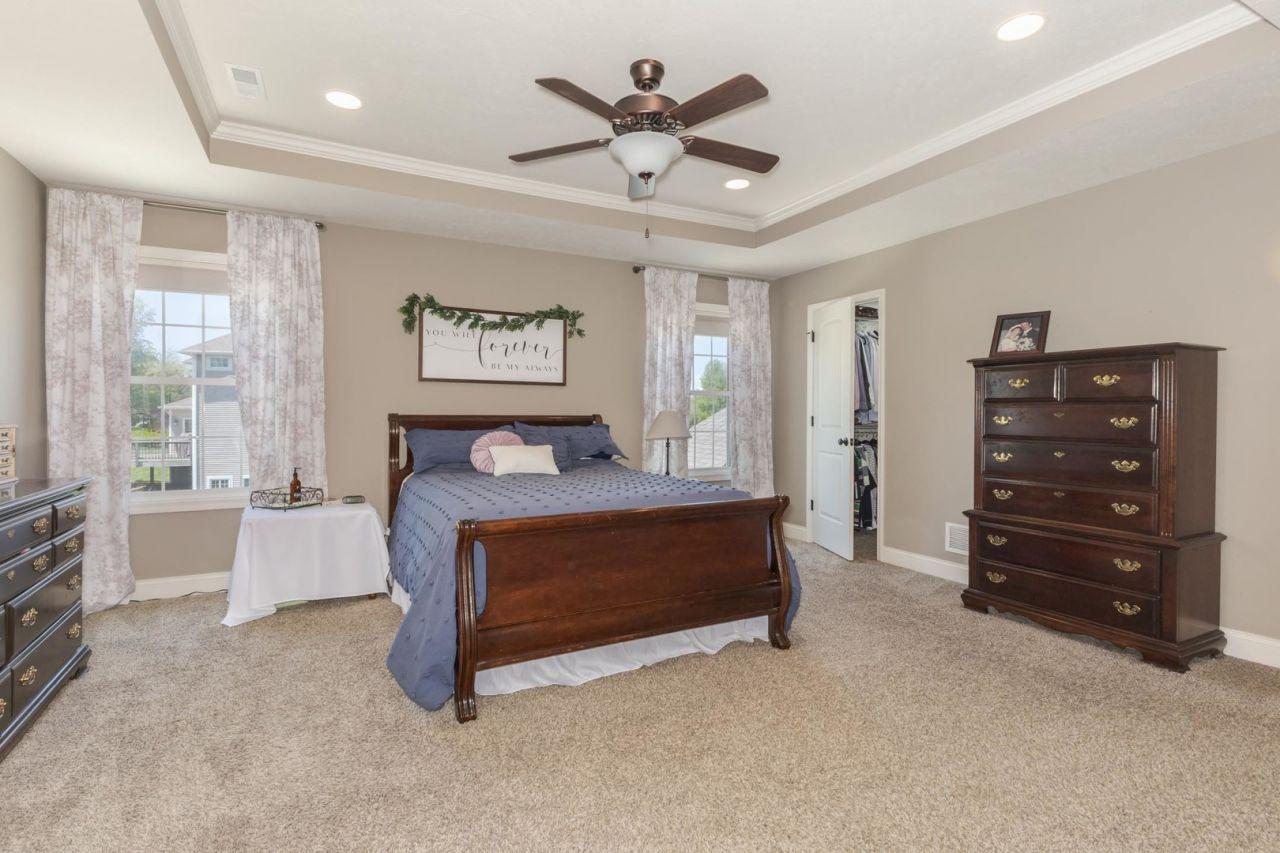 Bloomington, Illinois, 61705, United States, 5 Bedrooms Bedrooms, ,5 BathroomsBathrooms,Residential,For Sale,1817687