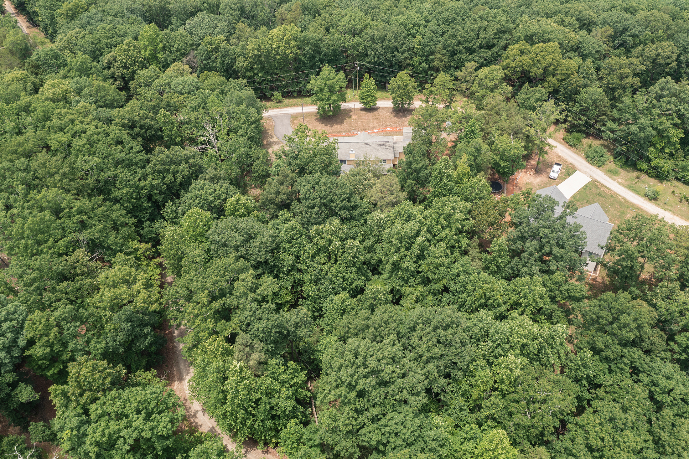  Custom Home on Two Private Acres - 物件實景