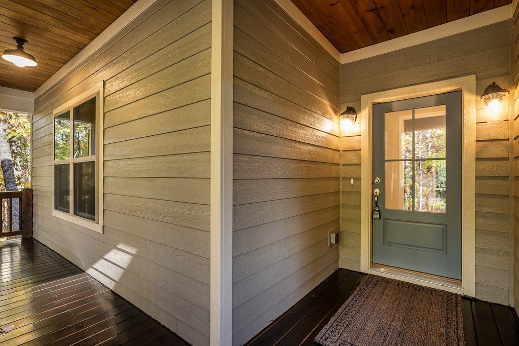 Ellijay, Georgia, 30536, United States, 3 Bedrooms Bedrooms, ,2 BathroomsBathrooms,Residential,For Sale,1987924