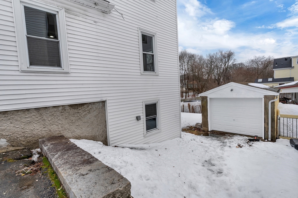 Dedham, Massachusetts, 02026, United States, 3 Bedrooms Bedrooms, ,2 BathroomsBathrooms,Residential,For Sale,2040275