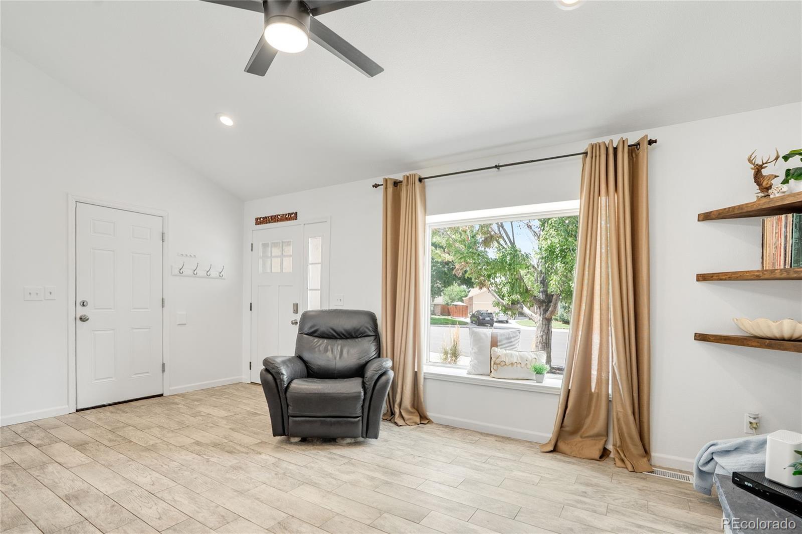 Castle Rock, Colorado, 80104, United States, 3 Bedrooms Bedrooms, ,Residential,For Sale,1912550