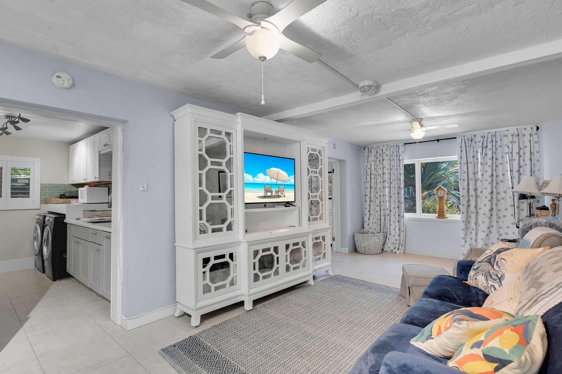 KEY LARGO, Florida, 33037, United States, 4 Bedrooms Bedrooms, ,3 BathroomsBathrooms,Residential,For Sale,1838577