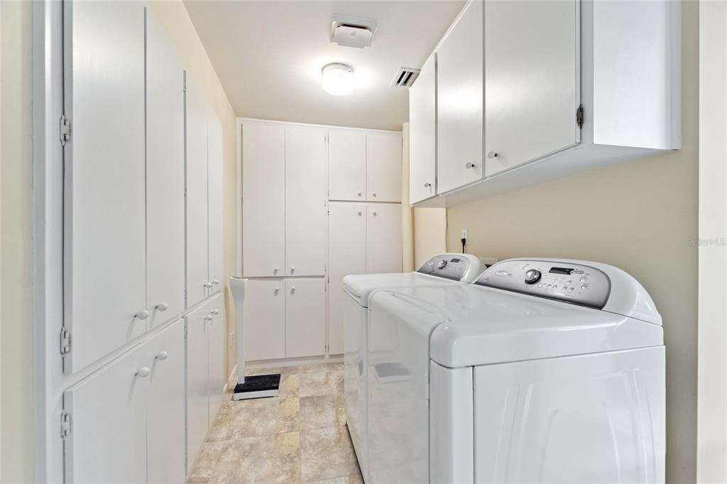Winter Haven, Florida, 33881, United States, 4 Bedrooms Bedrooms, ,3 BathroomsBathrooms,Residential,For Sale,1911221