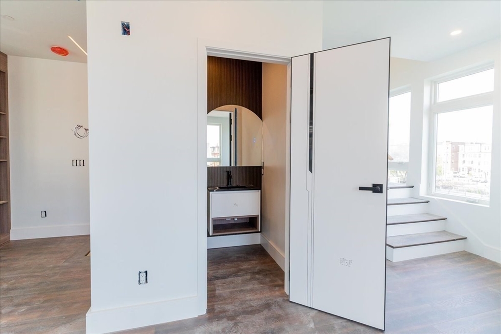 Boston, Massachusetts, 02125, United States, 4 Bedrooms Bedrooms, ,3 BathroomsBathrooms,Residential,For Sale,1975073