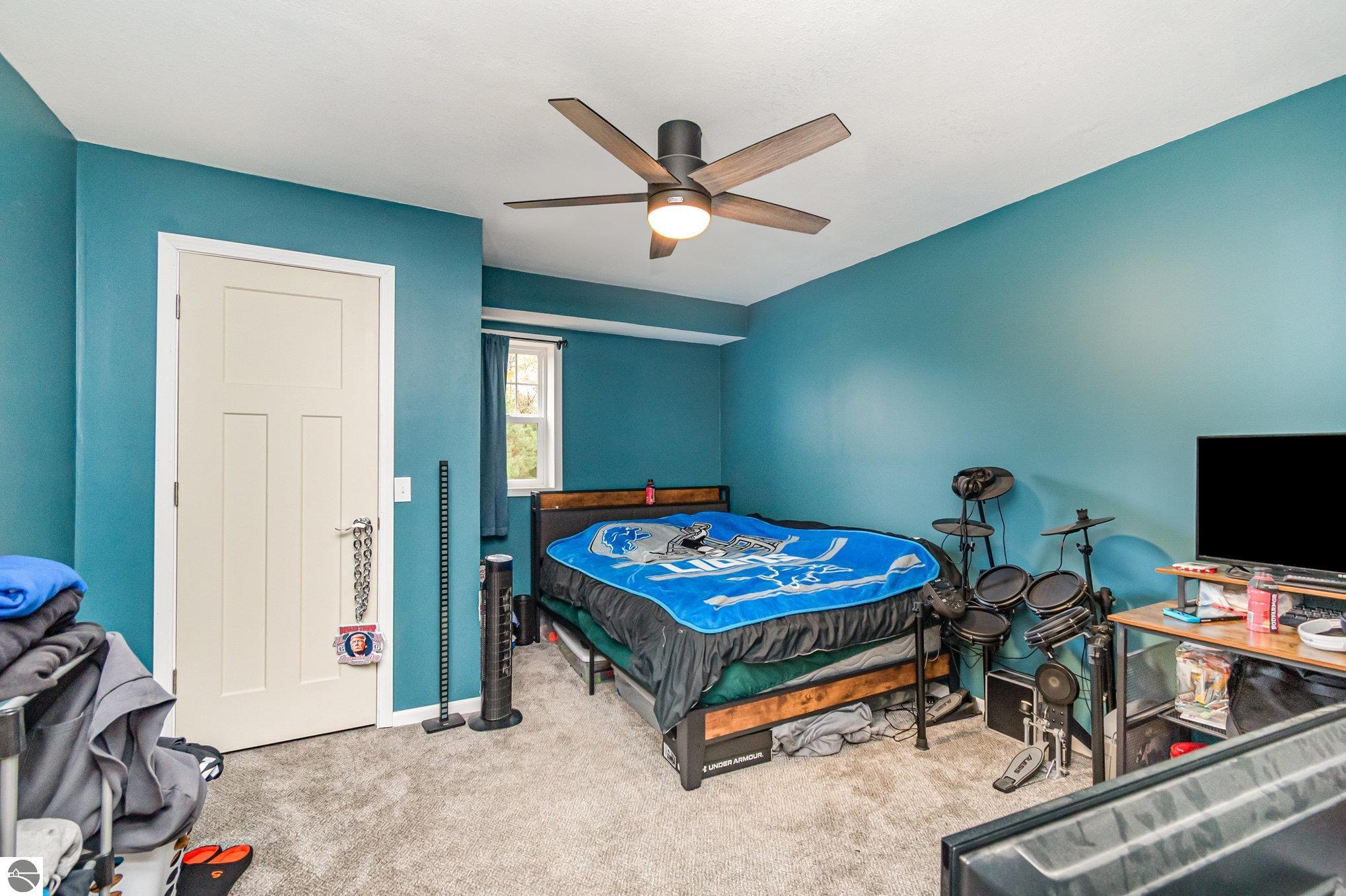 Vestaburg, Michigan, 48891, United States, 6 Bedrooms Bedrooms, ,3 BathroomsBathrooms,Residential,For Sale,1976935