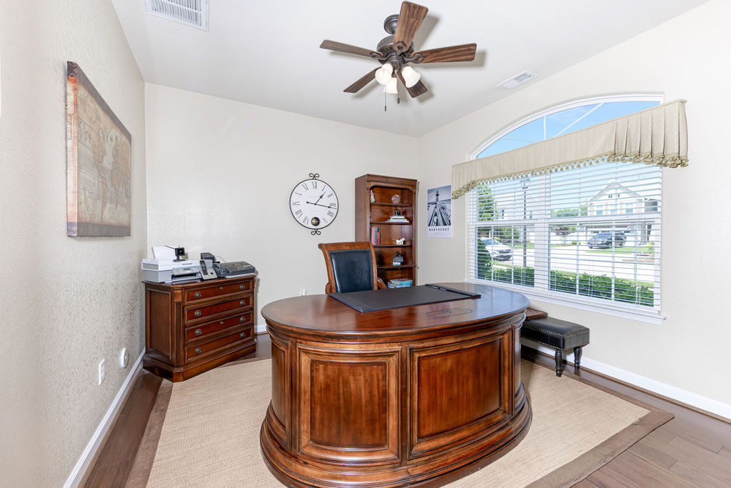 Chesapeake, Virginia, 23322, United States, 6 Bedrooms Bedrooms, ,3 BathroomsBathrooms,Residential,For Sale,1927951