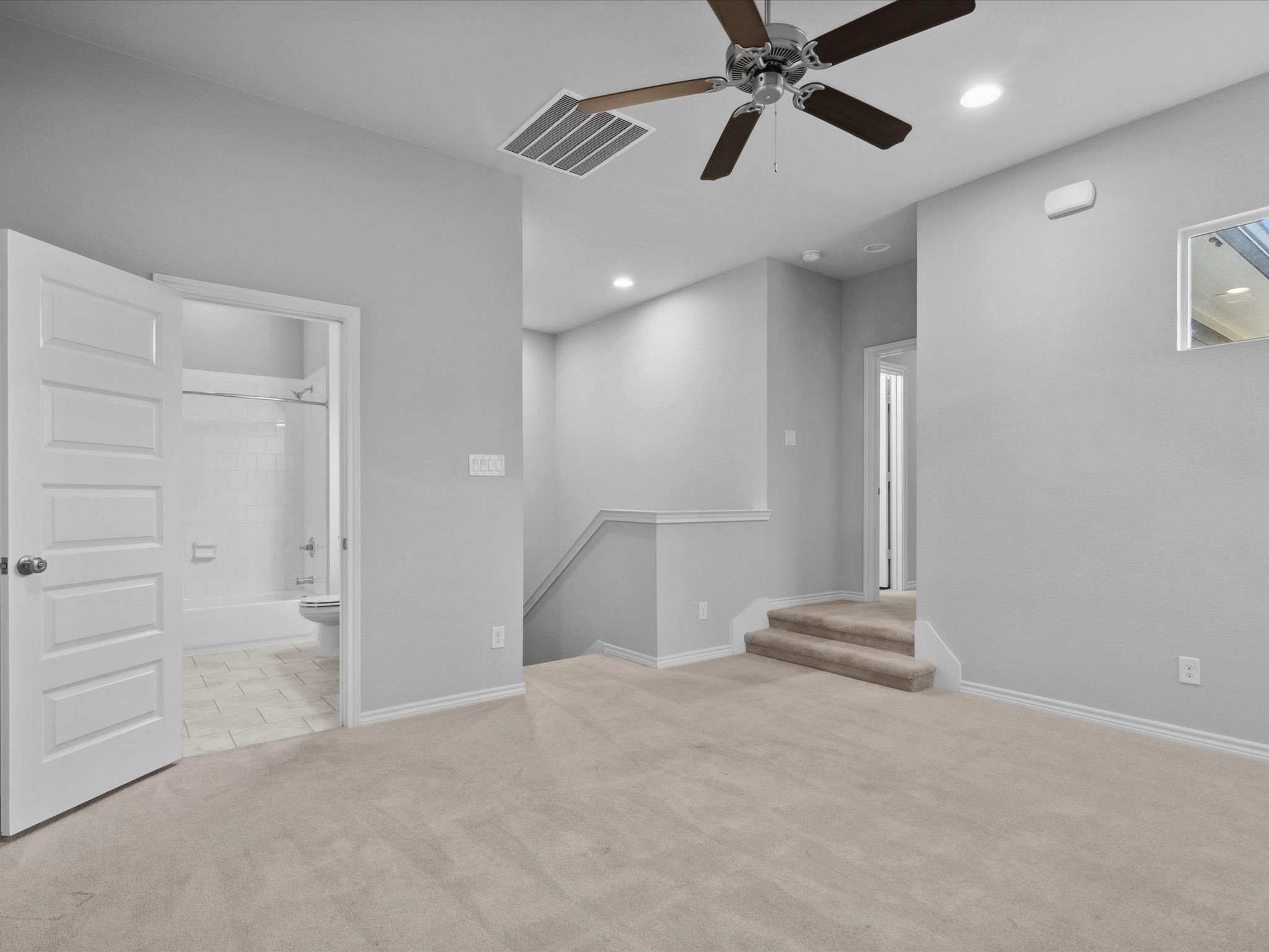 Fort Worth, Texas, 76114, United States, 3 Bedrooms Bedrooms, ,5 BathroomsBathrooms,Residential,For Sale,1922008