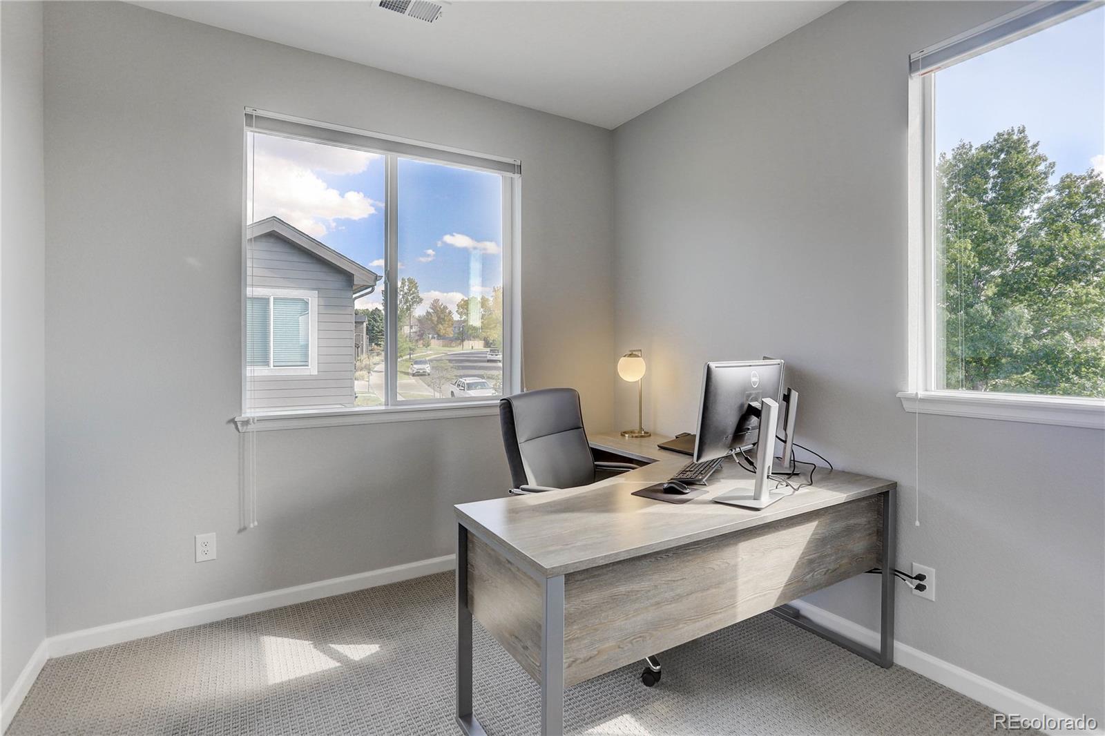 Aurora, Colorado, 80015, United States, 3 Bedrooms Bedrooms, ,3 BathroomsBathrooms,Residential,For Sale,1939063