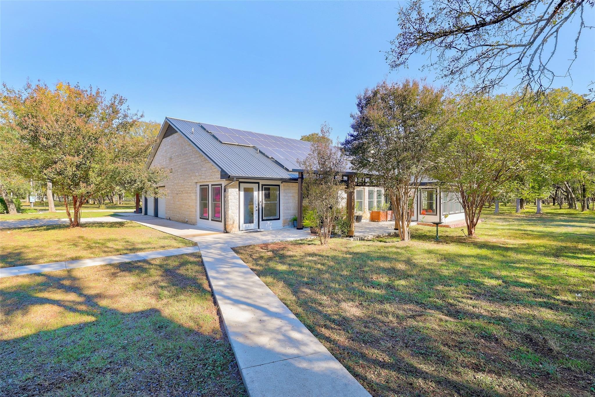 Georgetown, Texas, 78633, United States, 4 Bedrooms Bedrooms, ,2 BathroomsBathrooms,Residential,For Sale,1989896