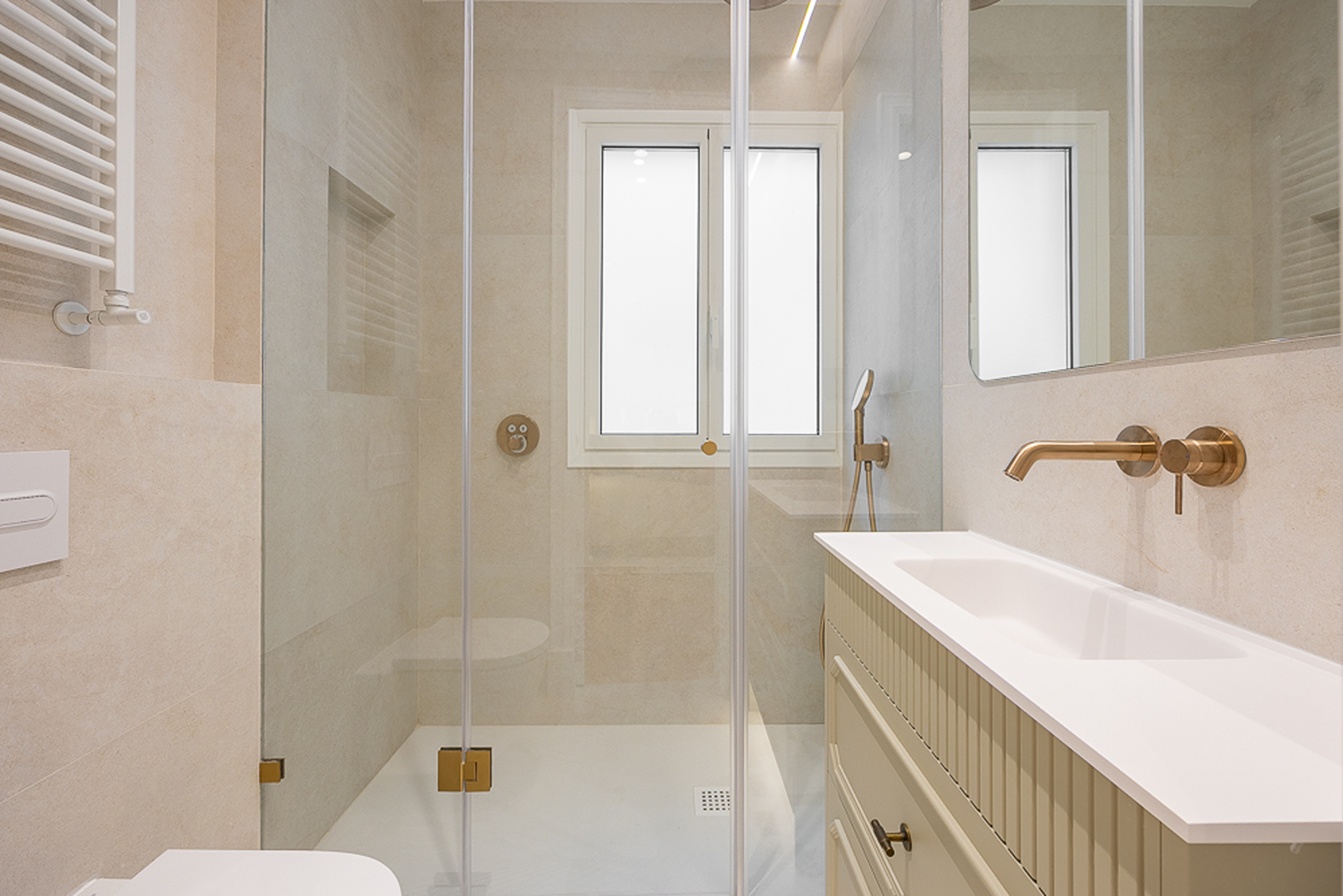  Exclusive flat with 3 suites in a classic building in Almagro, Madrid - 物件實景