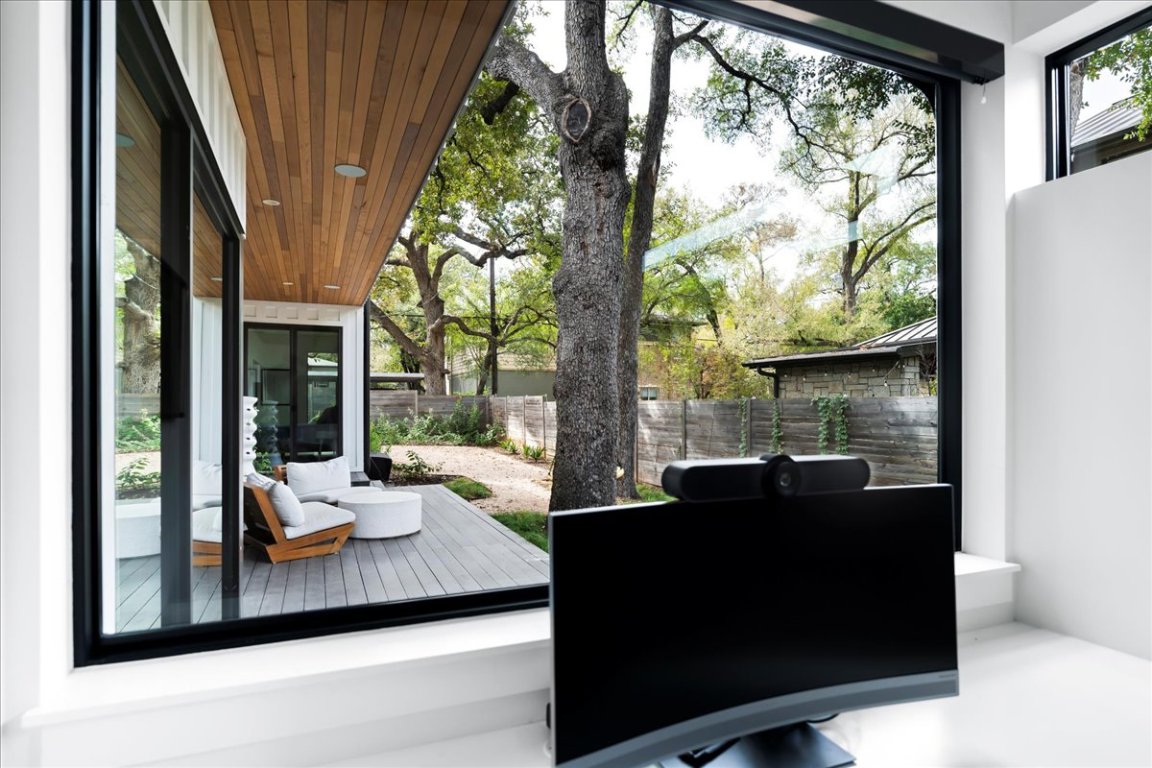 Austin, Texas, 78703, United States, 4 Bedrooms Bedrooms, ,4 BathroomsBathrooms,Residential,For Sale,1940448