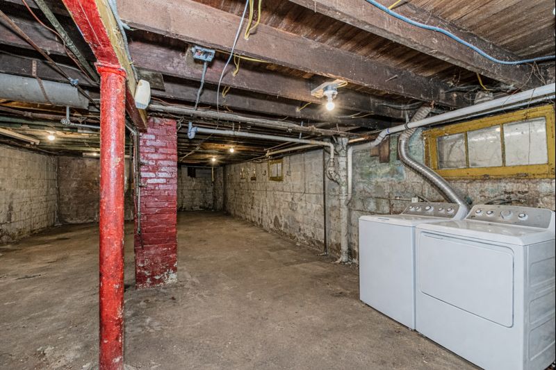 Staten Island, New York, 10307, United States, 2 Bedrooms Bedrooms, ,1 BathroomBathrooms,Residential,For Sale,2012003