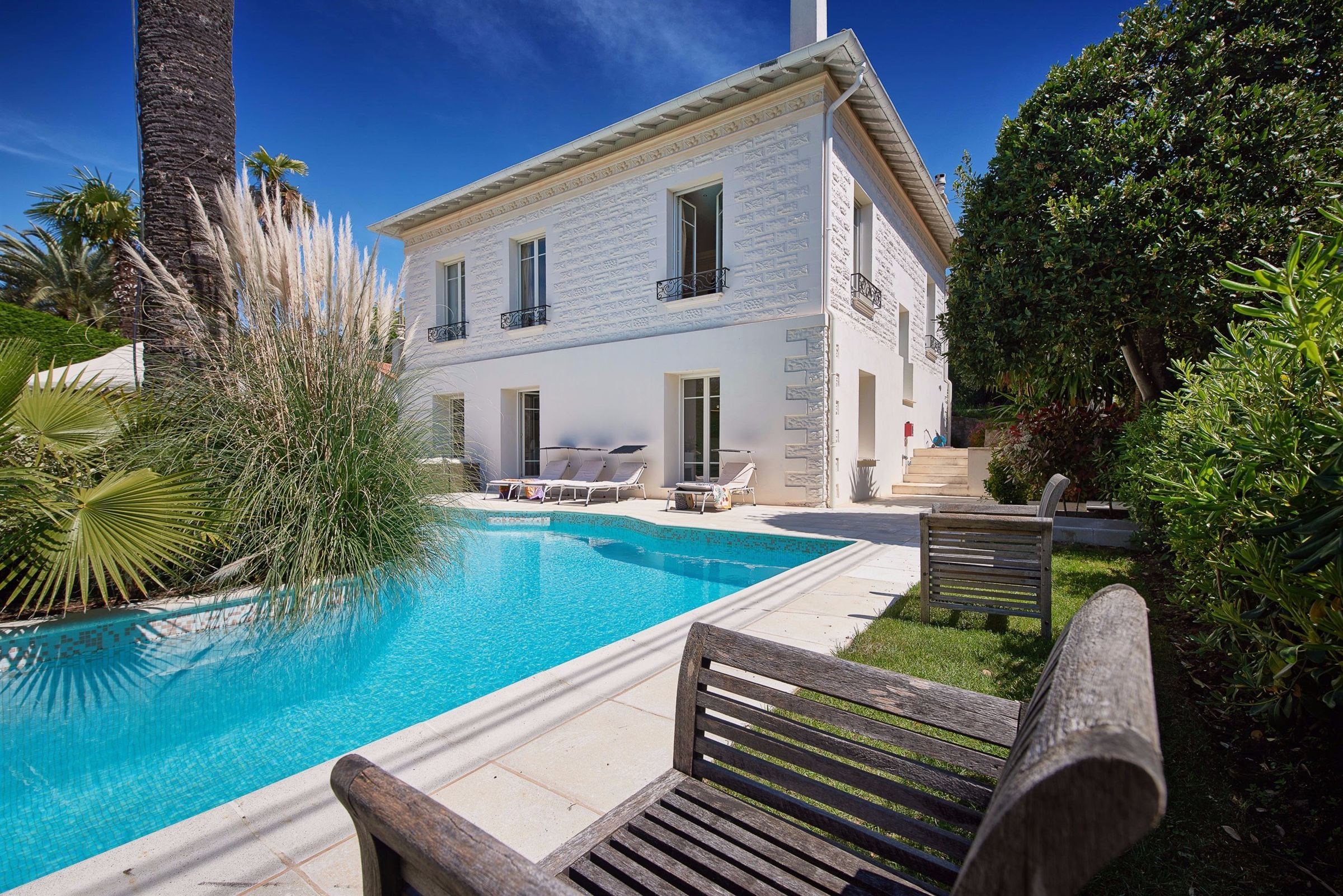  Cannes Montfleury: bourgeois villa 253 sqm + guest house 97 sqm, 1,400 sqm gard… - 物件實景