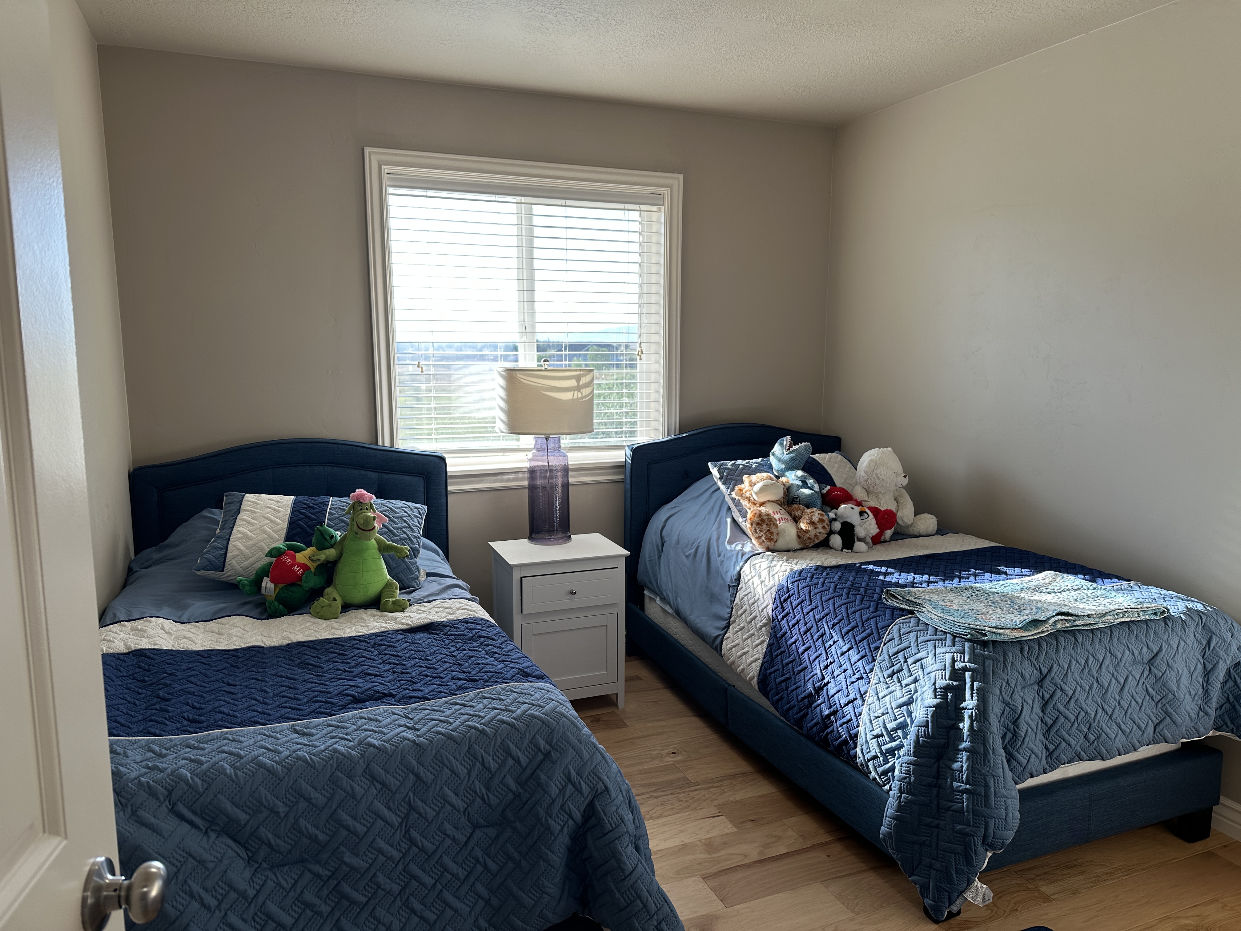 Brigham, Utah, 84302, United States, 4 Bedrooms Bedrooms, ,3 BathroomsBathrooms,Residential,For Sale,1903328