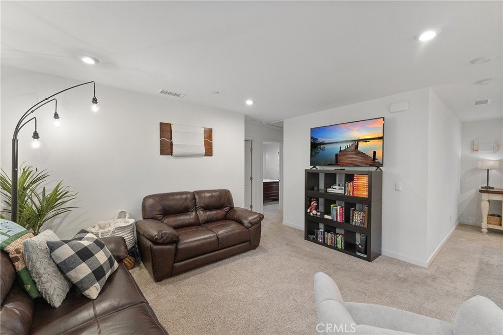 Fontana, California, 92336, United States, 3 Bedrooms Bedrooms, ,3 BathroomsBathrooms,Residential,For Sale,1928746
