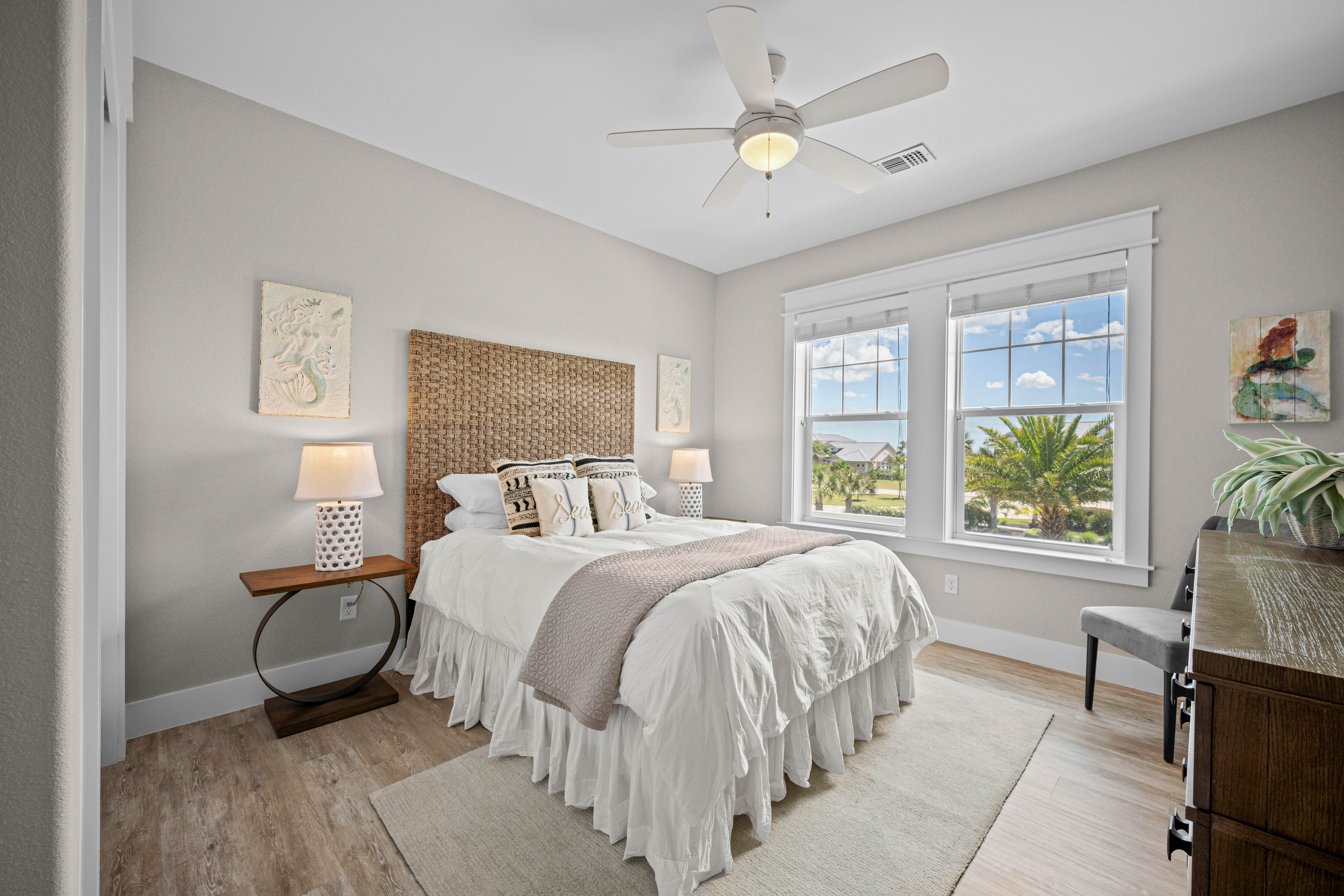  Relaxing 4BR Waterfront Condo - 物件實景