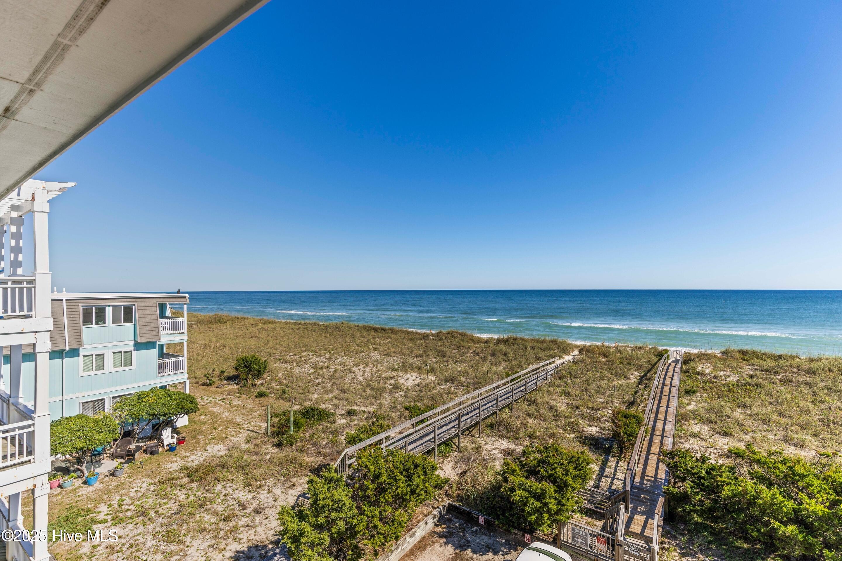 Carolina Beach, North Carolina, 28428, United States, 4 Bedrooms Bedrooms, ,3 BathroomsBathrooms,Residential,For Sale,1991115
