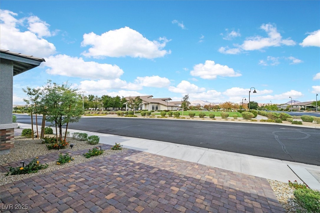 Henderson, Nevada, 89011, United States, 3 Bedrooms Bedrooms, ,2 BathroomsBathrooms,Residential,For Sale,1972737