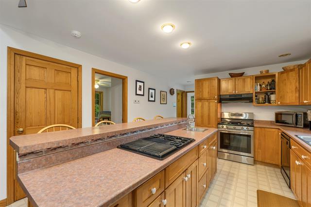 Epsom, New Hampshire, 03234, United States, 2 Bedrooms Bedrooms, ,1 BathroomBathrooms,Residential,For Sale,1861346